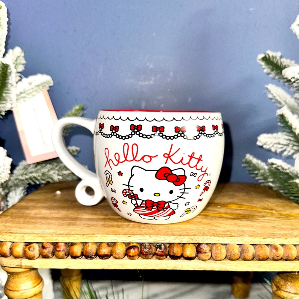 Hello kitty Christmas mug